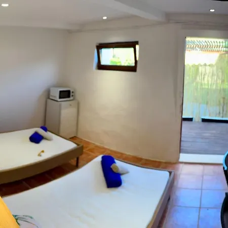 Country house En El Campo Con Bano Privado En Port de Pollenca